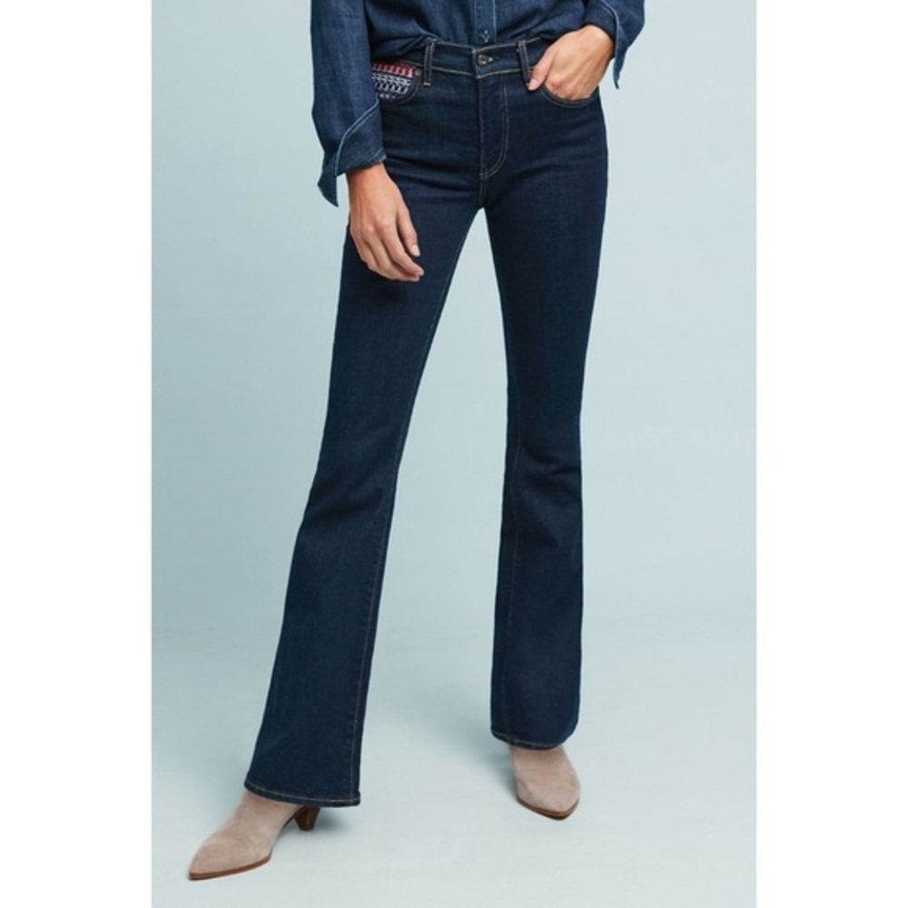 Levi’s Mid Rise Stems Flare Jeans 28